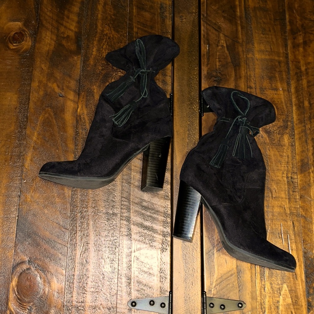 Women’s Black Heeled Boots